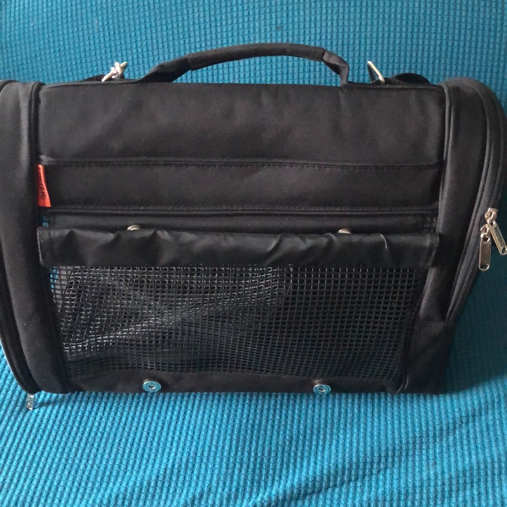Backpack Pet Carrier - Picture 2 of 8